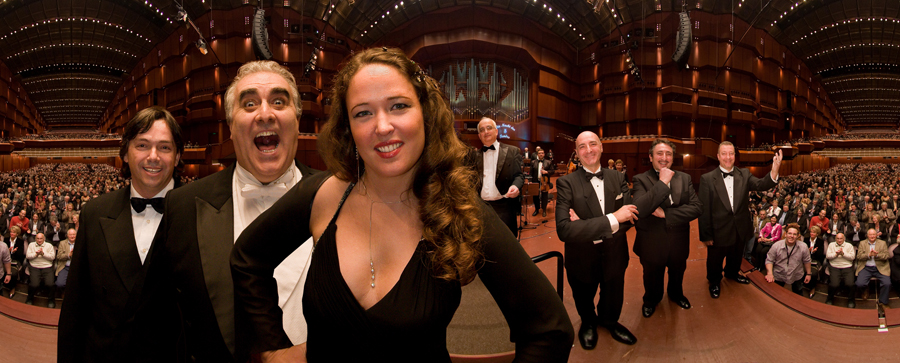 Die 5 Tenöre, Andrea Hörkens und Nayden Todorov Fotocredit Ralf Grefkes